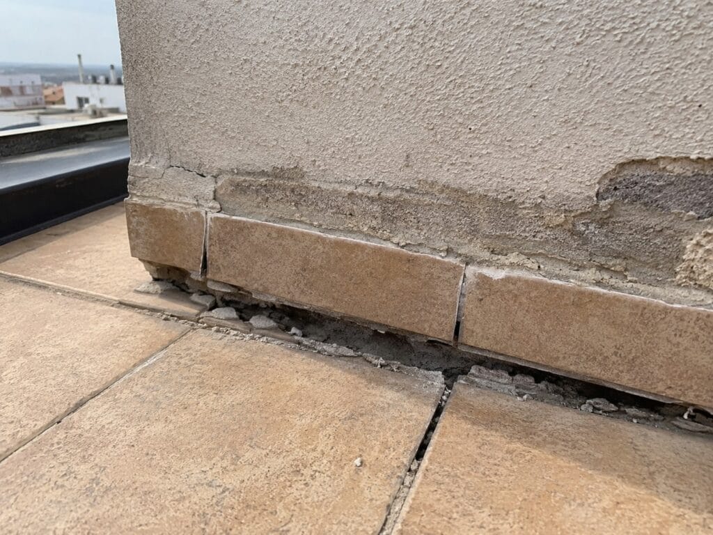 filtraciones en terrazas humedades y goteras